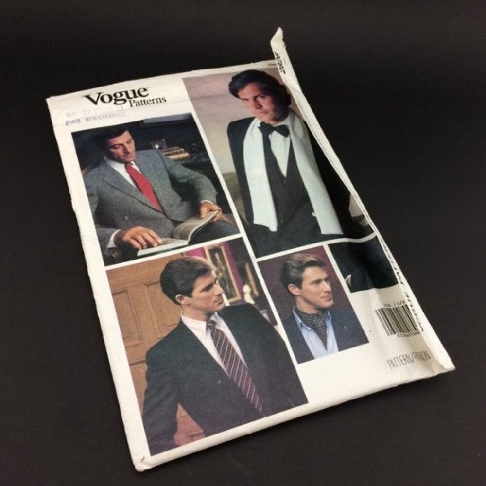 Vogue 2826 Vintage 80s Sewing Pattern Mens Ties Ascot Scarf Cummerbund Uncut